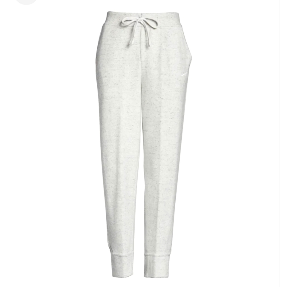 NWT Women's Nike Standard-fit Full Length Training Joggers